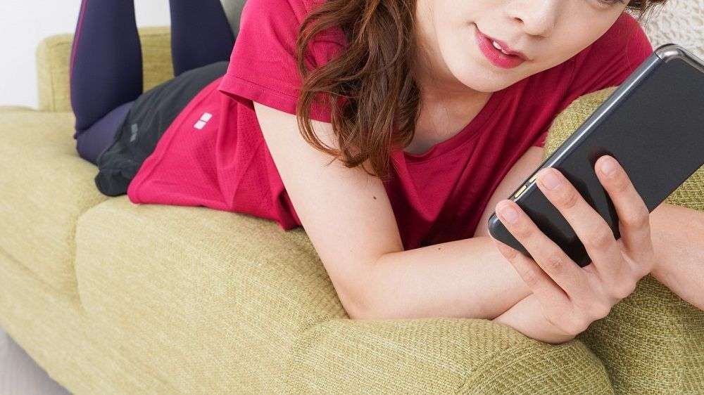 孫出産後から私に強く出て家に月4万円しか入れない娘。帰宅した際、ソファで寝そべりアイスを食べながらゲームする彼女の姿に堪忍袋の緒が切れて（婦人公論.jp） - Yahoo!ニュース