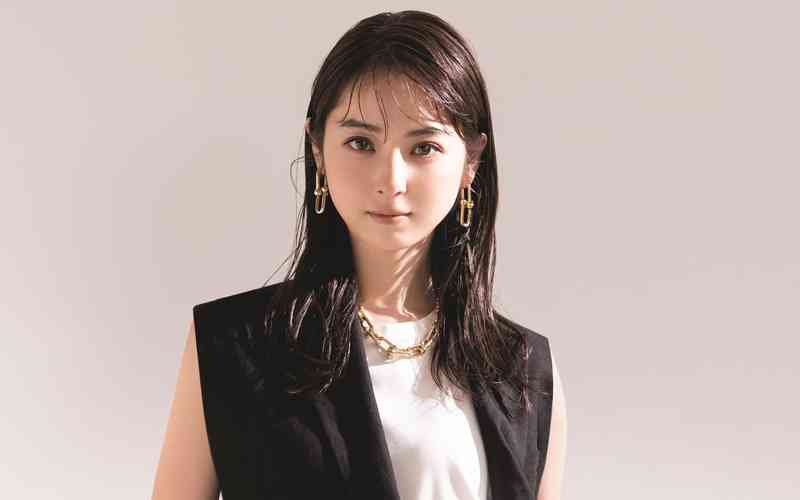 Oggi5月号別冊付録に『Domani』春号！ 働く女性のミューズとして佐々木 希が登場！ | Oggi.jp