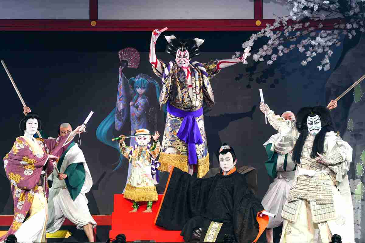 中村獅童が４歳長男と親子共演「あっぱれな活躍ぶり」初音ミクも出演の超歌舞伎で