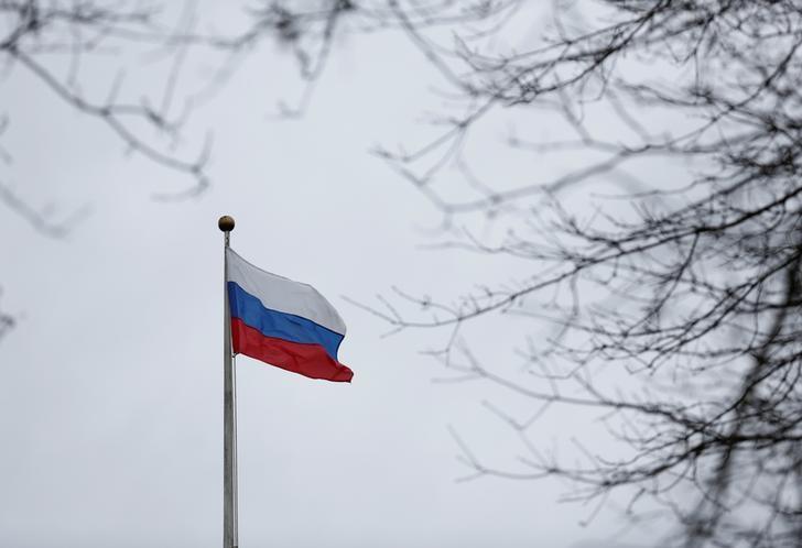 政府、駐日ロシア外交官ら8人を追放　大使は含まず | ロイター