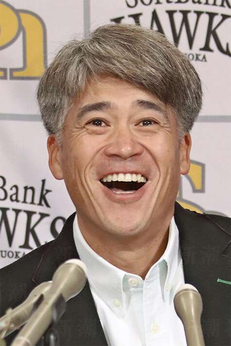 ジャニーズ新サービスに賛否 「こっちに降りてこないで」と思うファン心理とは