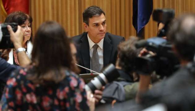 スペインとデンマークの首相、キーウに到着