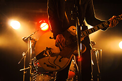 RADWIMPS・桑原彰、不倫の背景に“BTS詐欺事件”が関係!?　業界内から冷ややかな声 (2021年12月16日) - エキサイトニュース