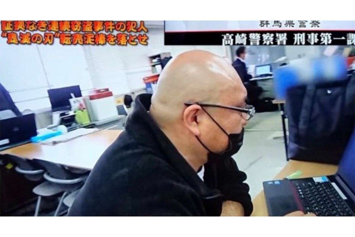 ネットカフェで40代女性に強制わいせつ！逮捕の男は『警察24時』出演の“人情派”刑事だった