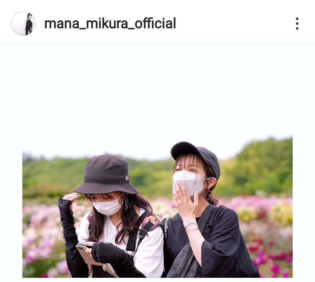 36歳「マナカナ」の最新ショットが「仲良くて美しい」！三倉茉奈の1歳娘＆佳奈の長女も公開
