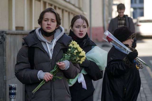 「私がロシア人であることを恥じたのは初めて」ウクライナでの戦争にロシア人が思うこと（ELLE DIGITAL） - Yahoo!ニュース
