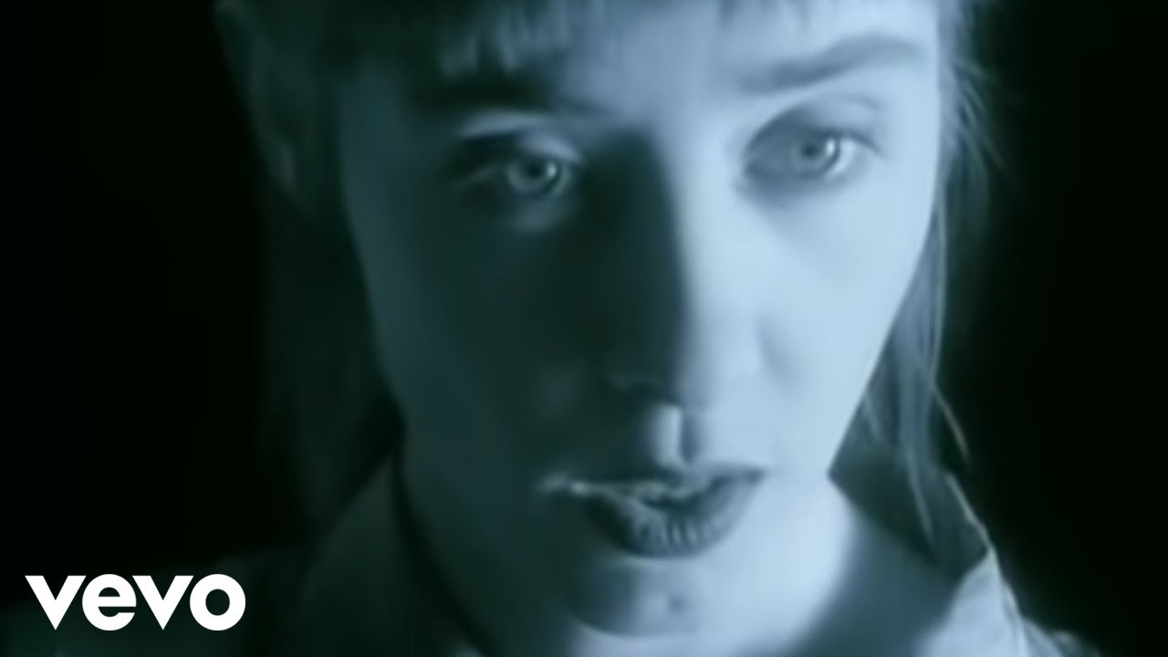 Suzanne Vega - Luka (Official Video) - YouTube