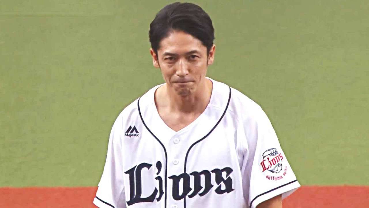 【異例？】玉木宏さんの”ランボルギーニ始球式” - YouTube