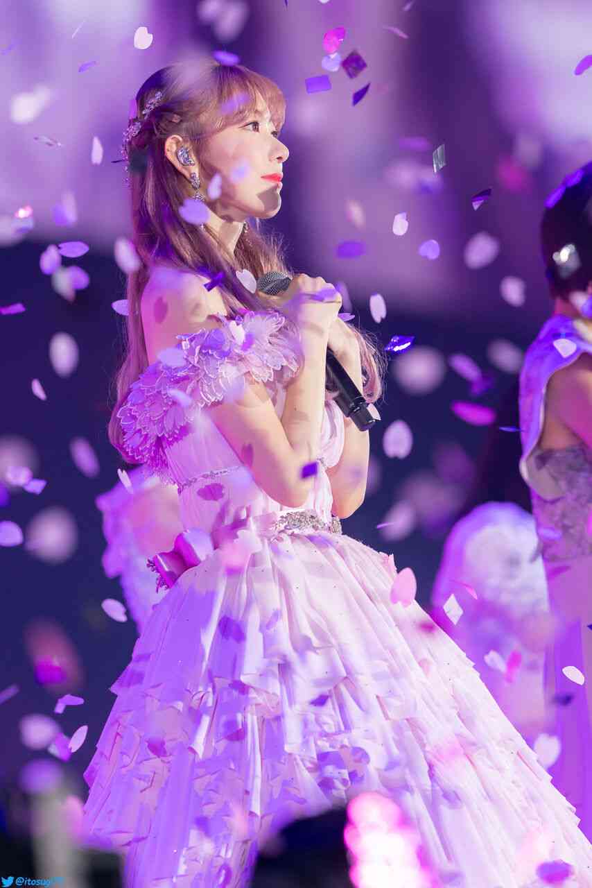 韓国でアイドル活動の宮脇咲良、印象激変の最新ショットが大反響