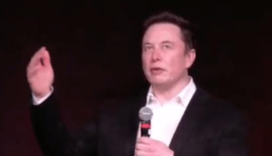 イーロン・マスク氏「真実だ」／「大きな集団になると、人間の順応傾向は恐ろしい。人類の歴史上、プロパガンダはこの性質を利用してきた」に対して  |  Total News World