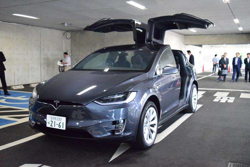 市川、公用車「テスラ」公開　高額指摘に「環境配慮」 | 千葉日報オンライン
