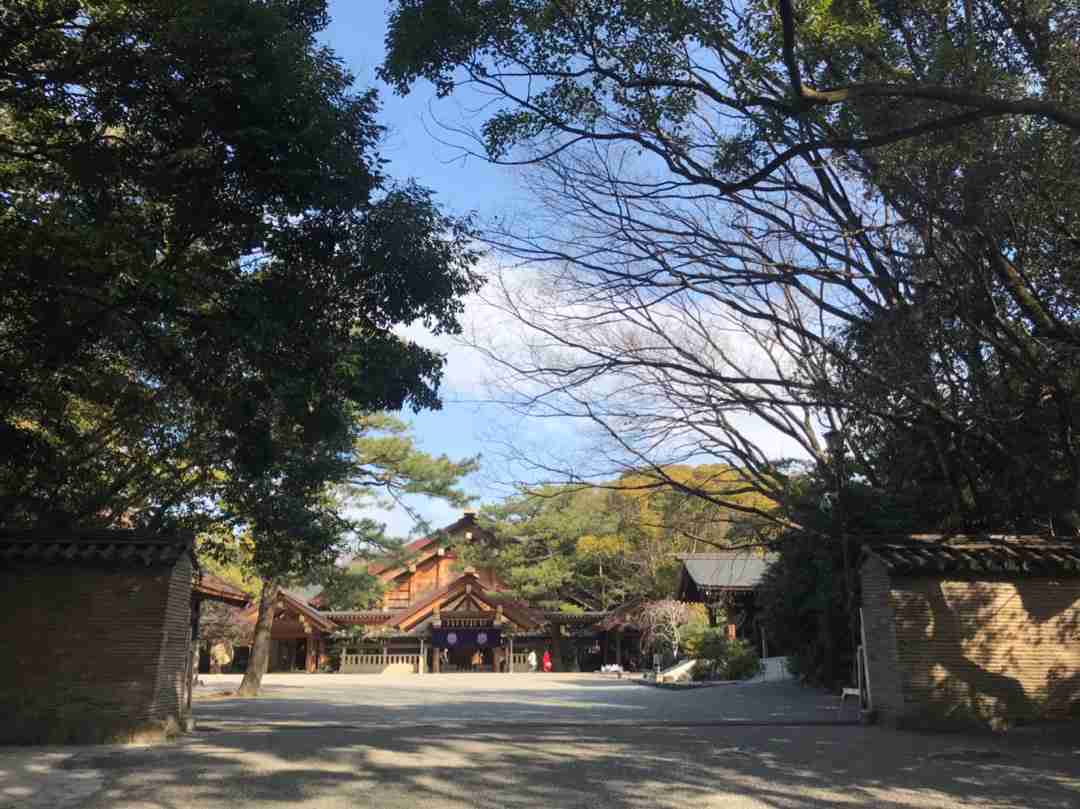 熱田神宮 ⛩ | THEOSIS εναρεδκια