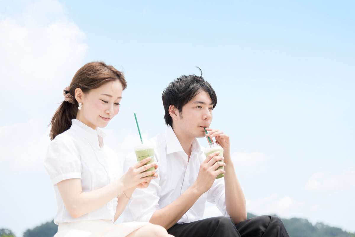 女性は結婚相手に「経済力」を求めている！男性に年収600万円求めるのは高望み？ 女性が結婚相手に求める3条件とは | LIMO | くらしとお金の経済メディア