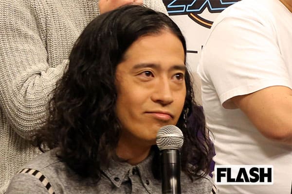 ピース・又吉直樹、女子に“ドン引き”されていた中学生時代「オタク扱いされながら、足は圧倒的に速くて」 | Smart FLASH/スマフラ[光文社週刊誌]
