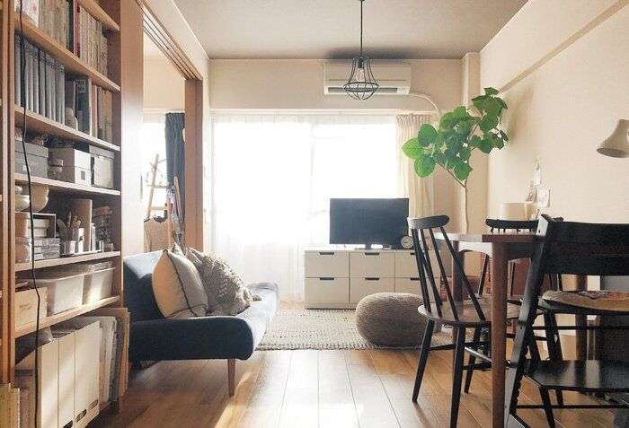  【1LDK・54平米・築45年】物が多くても居心地がいい「飾り方の黄金ルール」5つ | サンキュ！ 