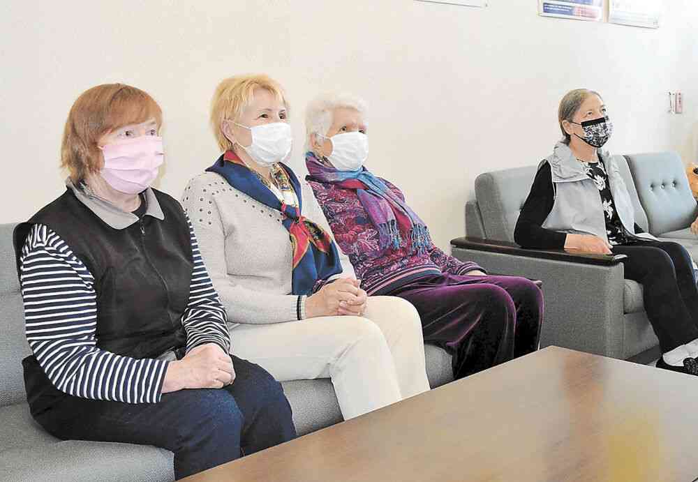 ウクライナ避難民、宮城県に生活支援を要望（河北新報） - Yahoo!ニュース
