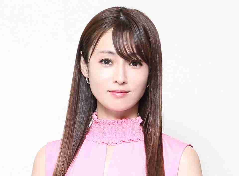 深田恭子、ビーチで美脚スラリなホットパンツ姿に絶賛の声「可愛さは別格」「もっとムチムチしててもいい」（オリコン） - Yahoo!ニュース