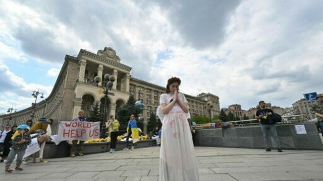 アゾフ連隊は「英雄」 ウクライナ市民、支援訴え | antenna*[アンテナ]