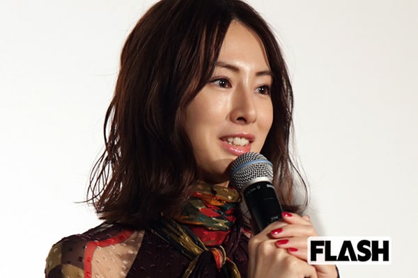 北川景子、幼少期の家でのルール明かす「父が阪神戦を見ているときは息をひそめる」 | Smart FLASH/スマフラ[光文社週刊誌]
