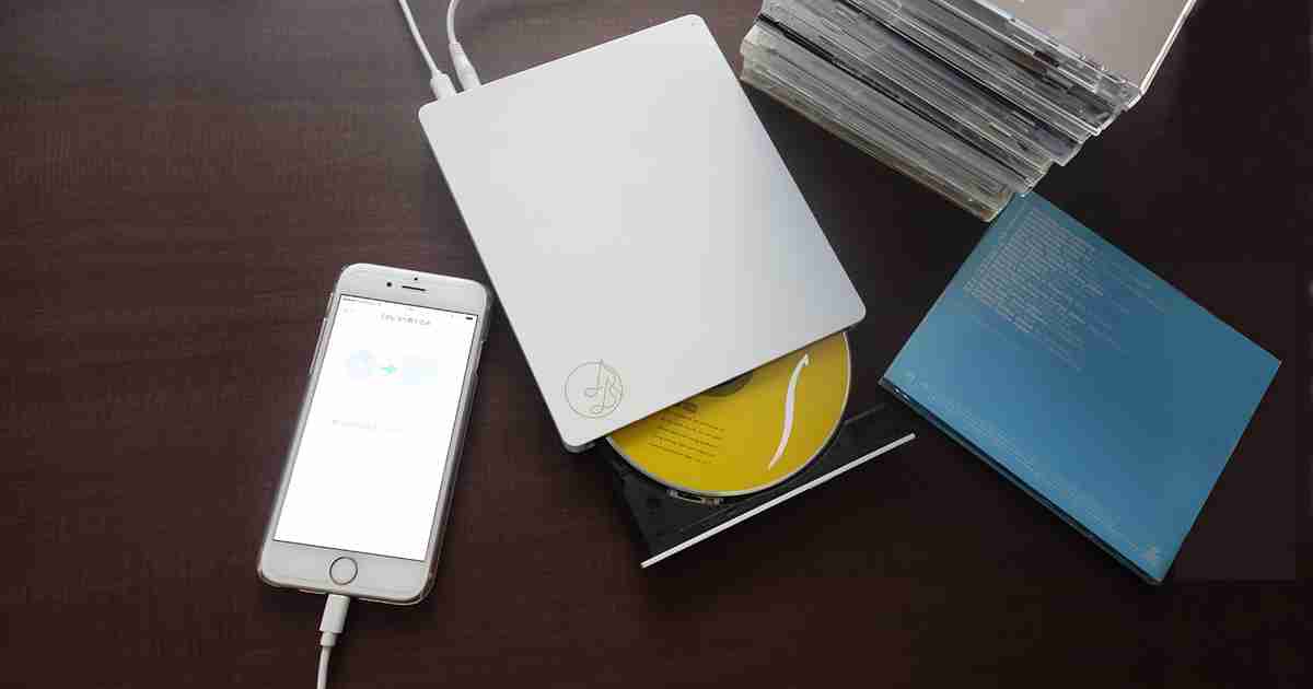 パソコンなしで、お気に入りのCDをかんたんにiPhoneへ。世界初！ケーブル接続のCDレコーダー「CDレコ（CDRI-L24I）」新登場  | IODATA アイ・オー・データ機器