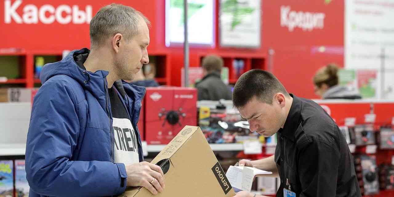 Chinese Tech Giants Quietly Retreat From Doing Business With Russia  - WSJ