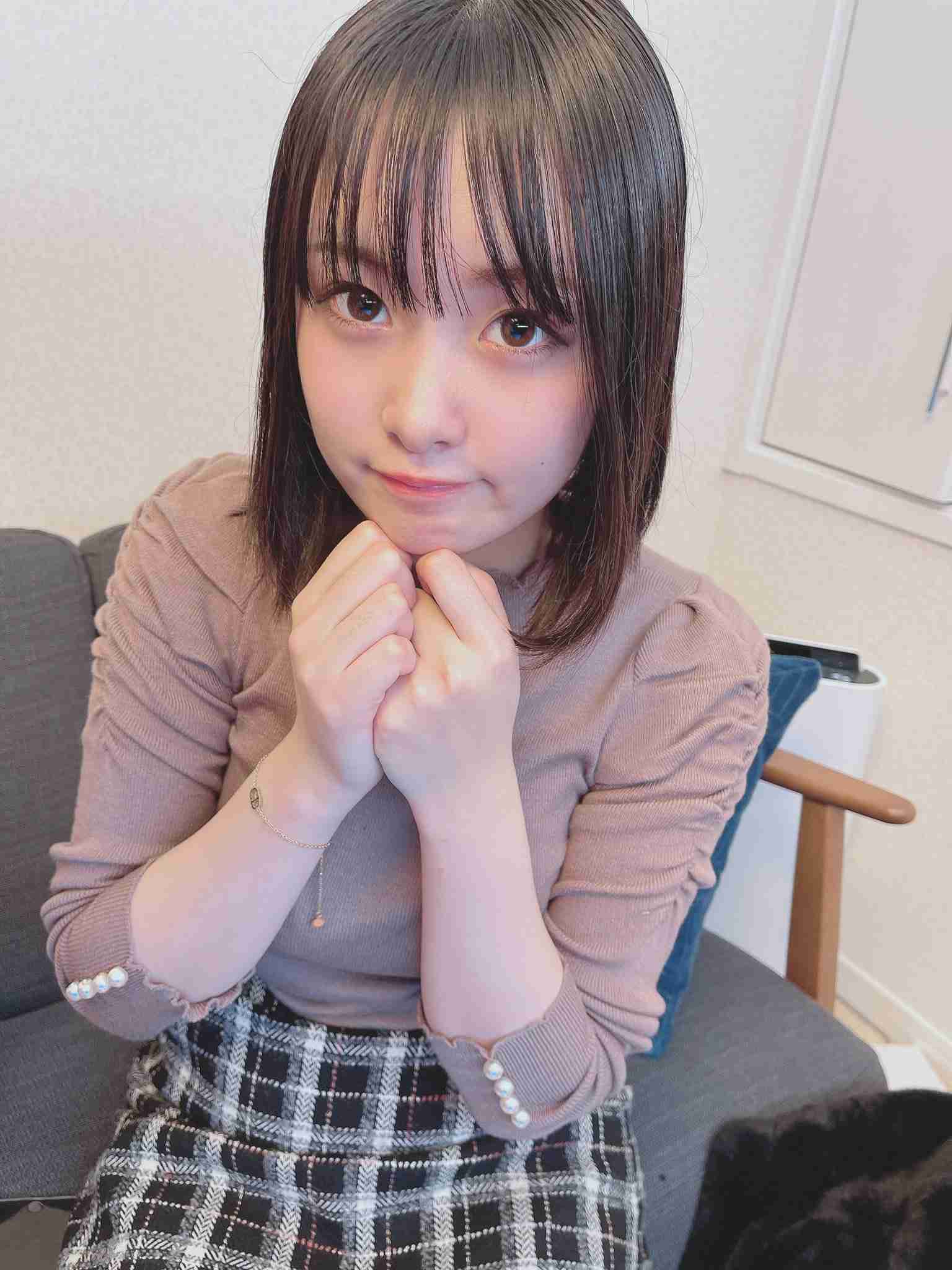 広瀬すず“激レア”自撮りにファン歓喜「え、誰!?」「リアル峰不二子」