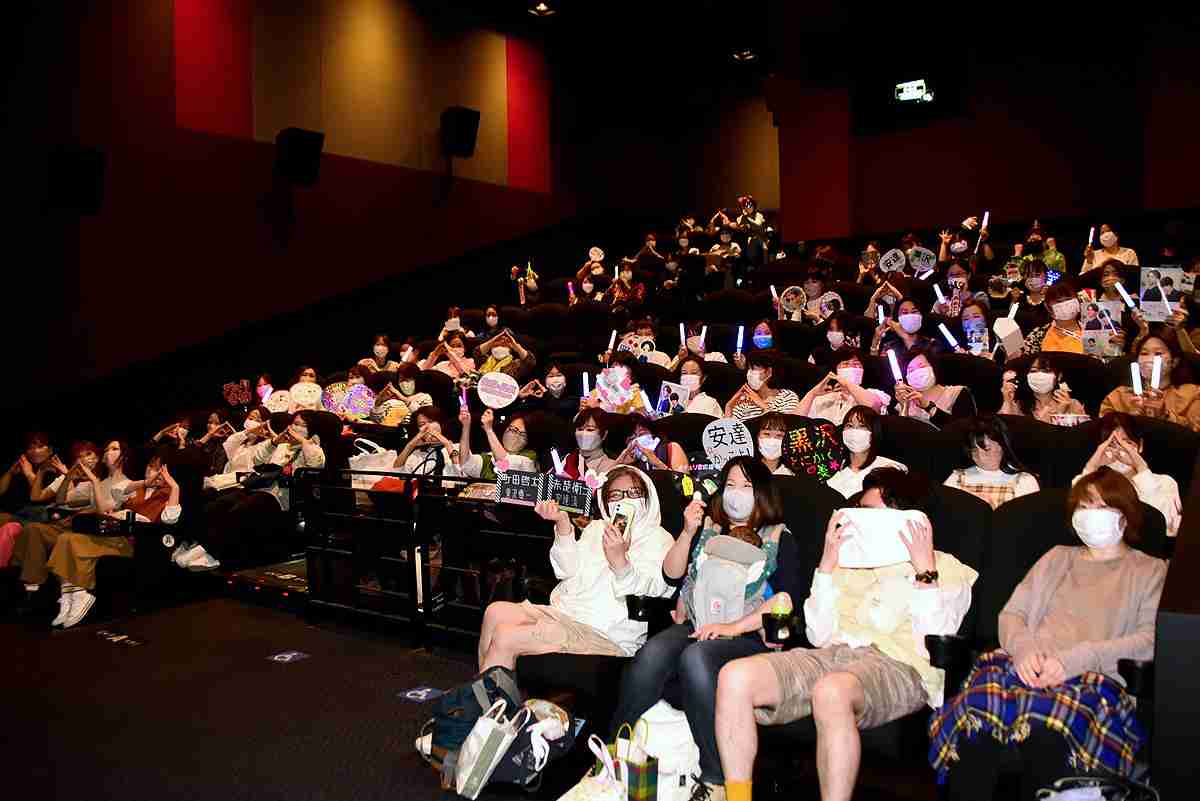 『チェリまほ』世界に入り込み、安達(赤楚衛二)＆黒沢(町田啓太)に拍手!? 全国8館で応援上映実施 | マイナビニュース