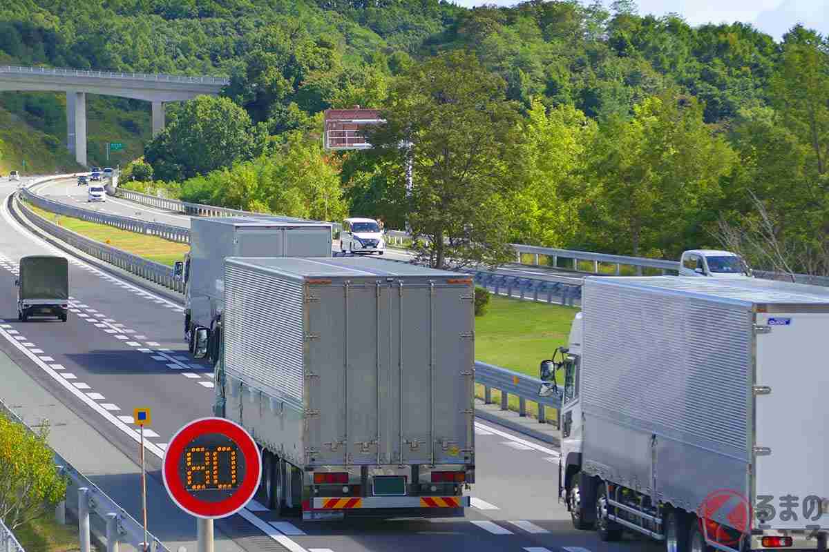 「邪魔モノにしないで！」 大型トラックが高速道路でゆっくり走行 「なぜ速度出せない？」 実情はいかに