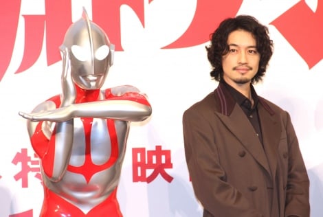 斎藤工、庵野秀明氏の脚本は複雑「僕ごときが理解できるものではない」　一度閉じた『シン・ウルトラマン』