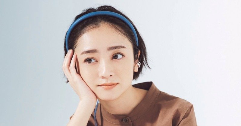 “奇跡の40歳”安達祐実「ほうれい線も深くなりましたけれど…」　変わらない愛らしさ＆美しさを披露 | ORICON NEWS