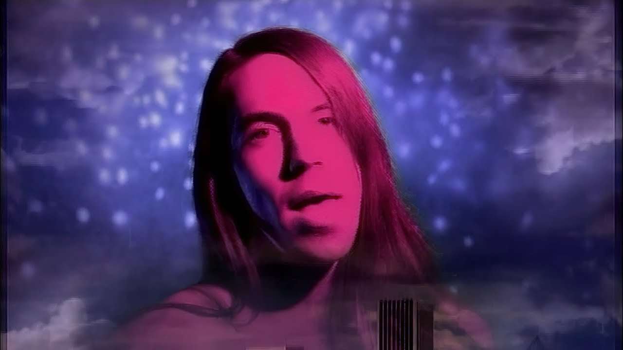 Red Hot Chili Peppers - Under The Bridge [Official Music Video] - YouTube