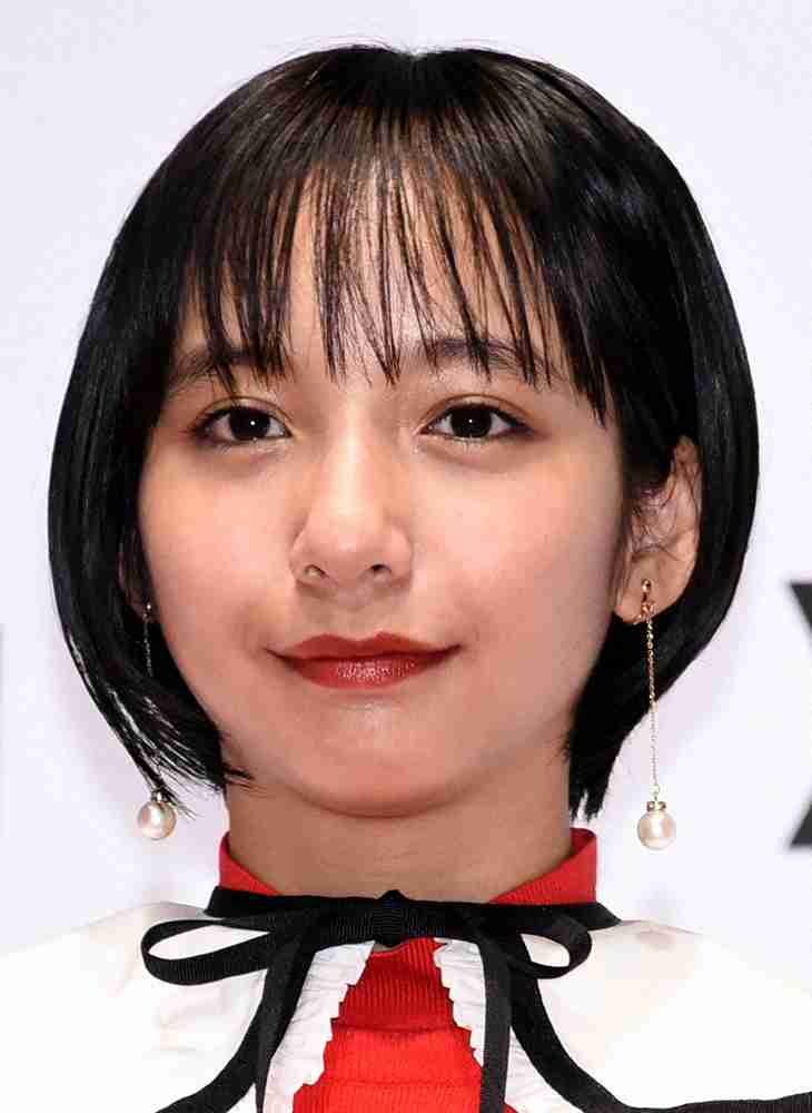 山之内すず　洋服を店舗で買わない理由「私がお店の景観を乱してしまっている」