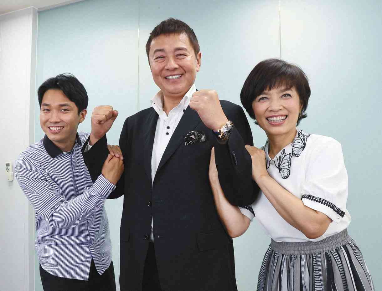榊原郁恵、33歳の長男・渡辺裕太と親子ショット公開「そっくりです」「こんなに似てるとは」の声