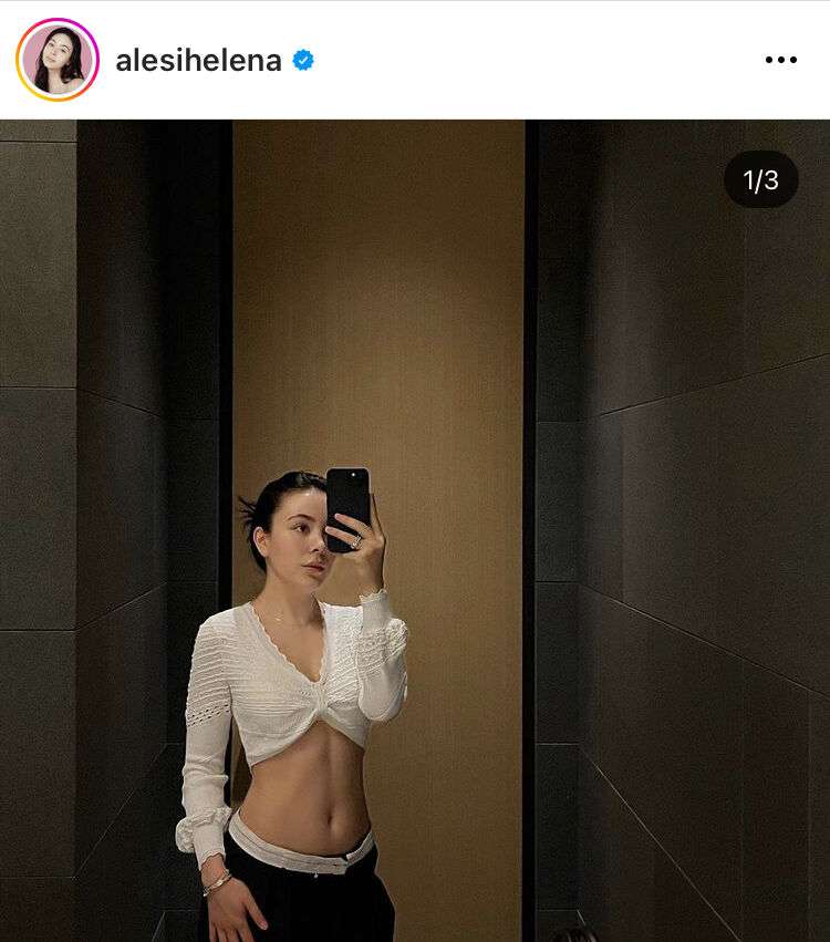 後藤久美子の長女エレナ、自撮りした美腹筋ショットにフォロワー歓喜「綺麗～」「痩せました？美しい」 : スポーツ報知