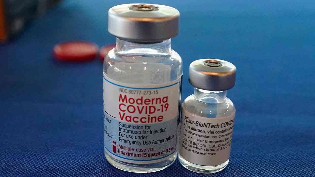 ワクチン2回の陽性率、半数世代で未接種上回る　厚労省再集計で判明：日経ビジネス電子版