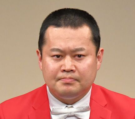 結婚発表のモグライダー・ともしげ　婚約指輪「置き配で」に共演者驚がく「何で」