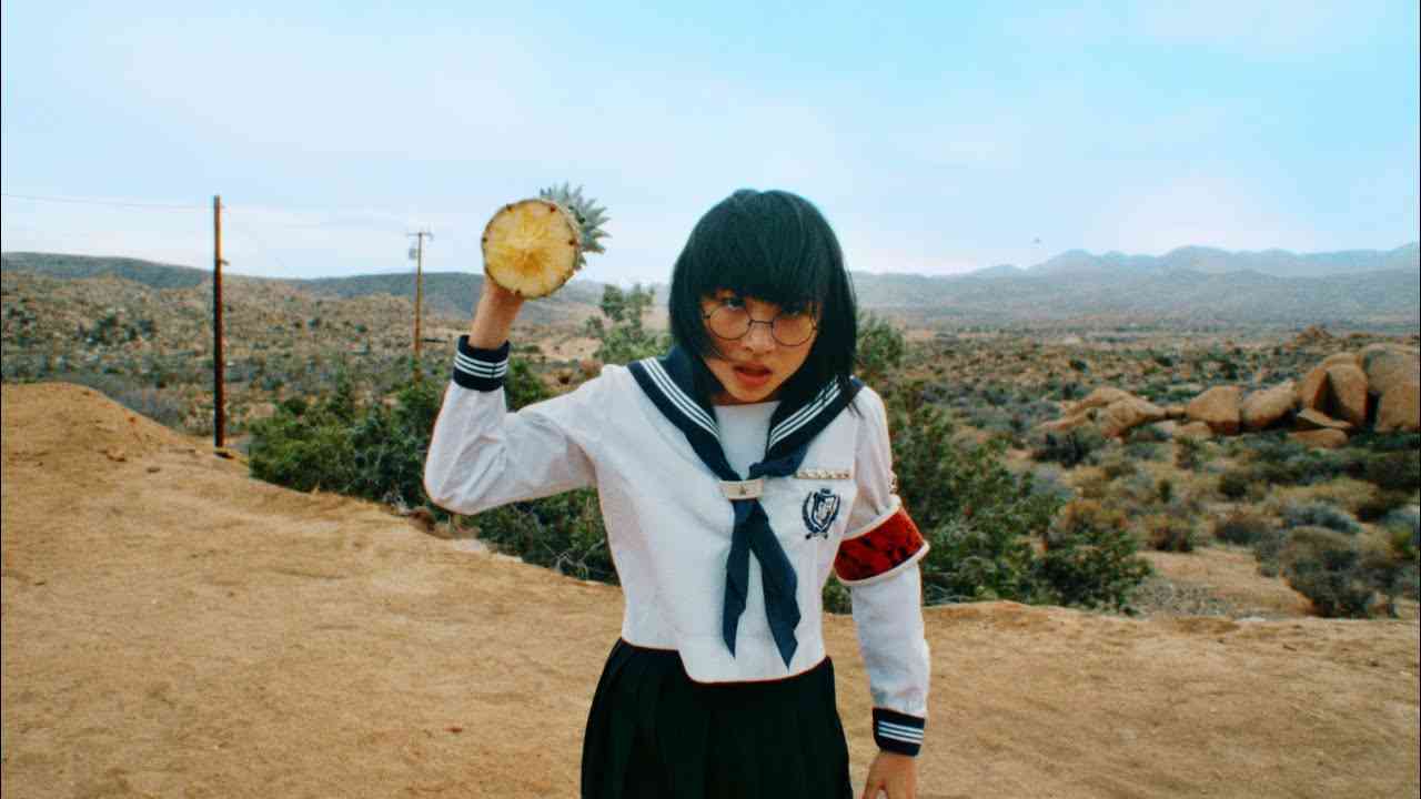 ATARASHII GAKKO! - Pineapple Kryptonite (Official Music Video) - YouTube