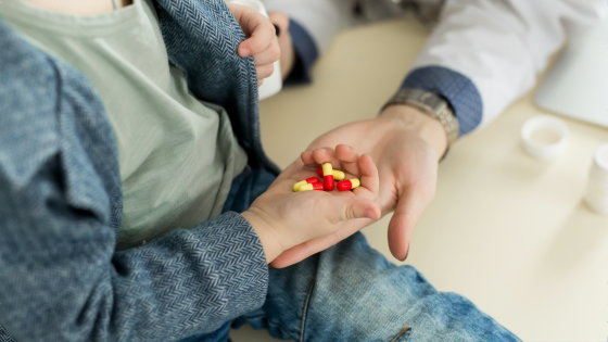 ADHDの治療薬を服用している子どもはうつ病のリスクが高いとの研究結果