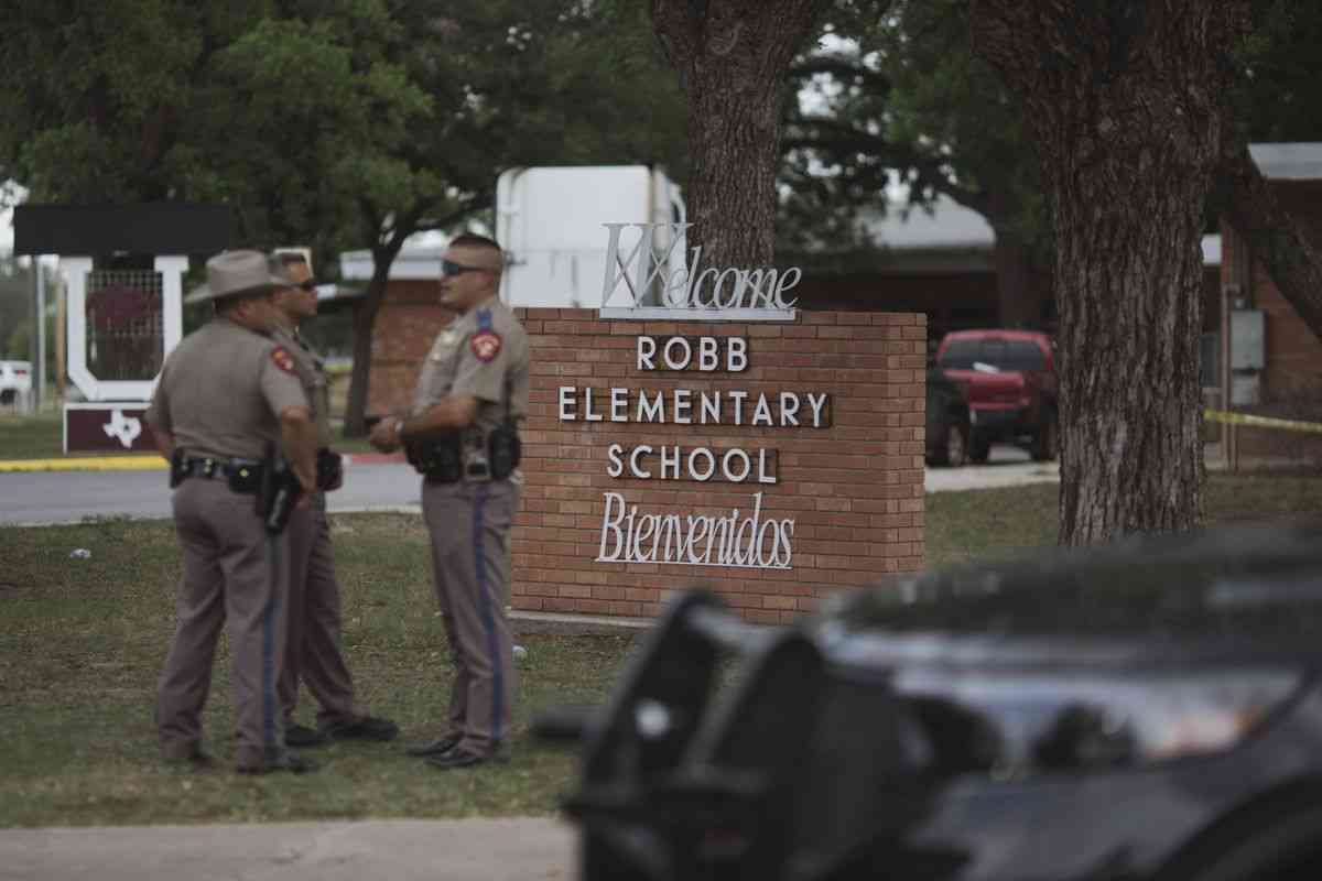 米市民は銃購入ラッシュ、世界との差広げる公算－銃乱射事件多発 - Bloomberg