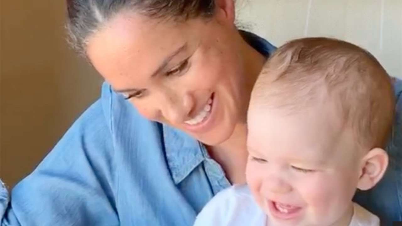 Meghan Markle reads Archie a story as he celebrates first birthday - YouTube