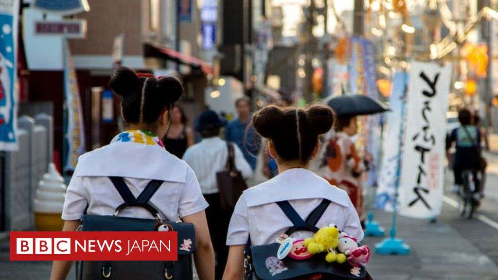 髪の黒染め指導で生徒が不登校に　大阪府に賠償命令 - BBCニュース