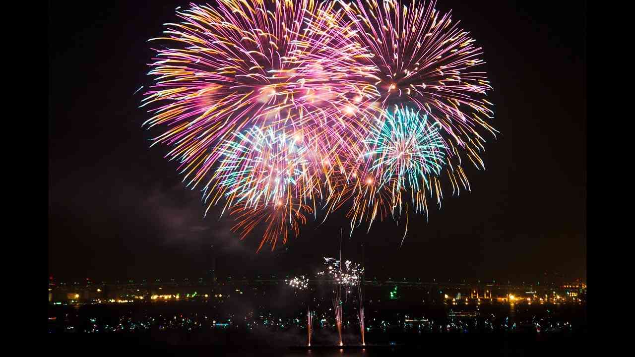開港祭花火　横浜汽車道LIVEカメラ  :Yokohama Kishamichi  Live Camera , 2 June 2022 - YouTube
