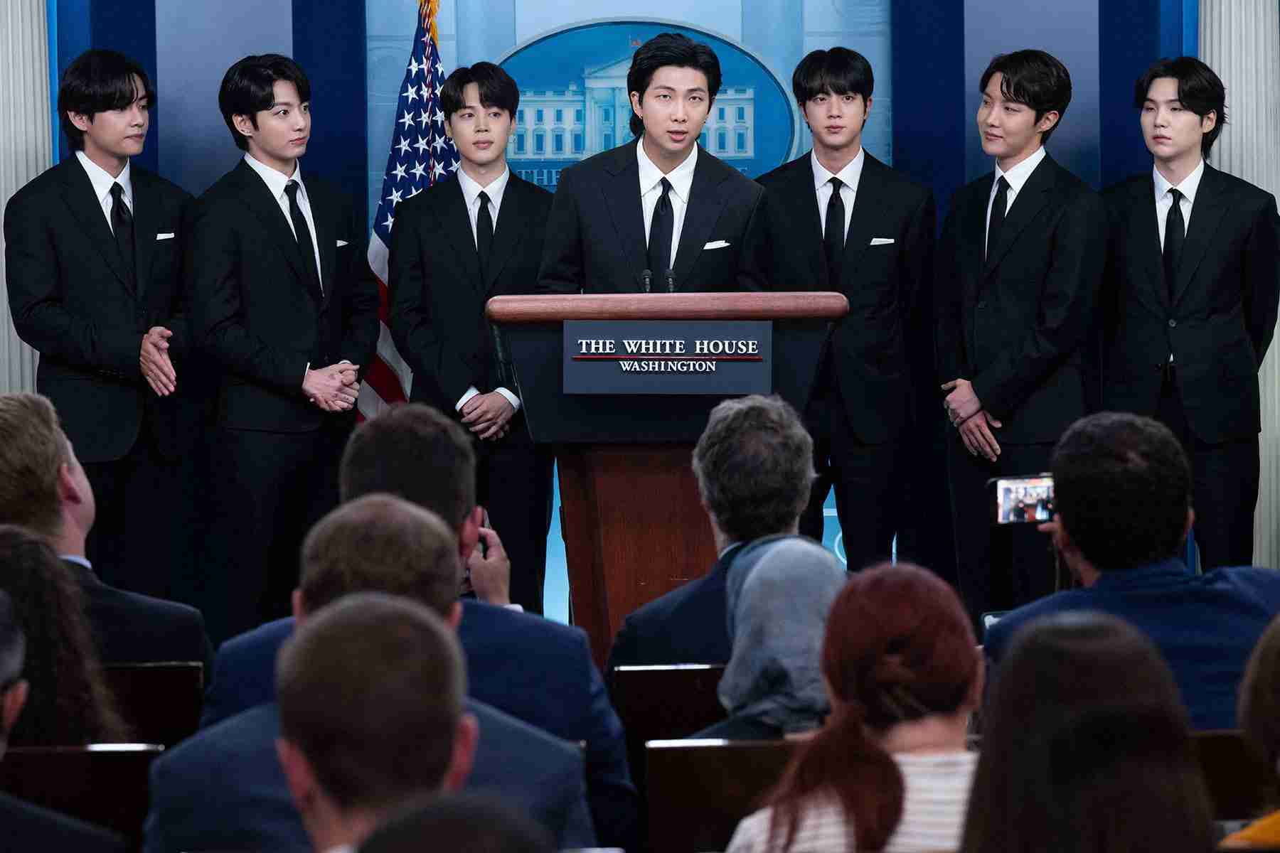 BTSリーダー「アイドルというシステムは人間を成長させない」発言が日本人サラリーマンたちの“共感”を呼んだワケ（SmartFLASH） - Yahoo!ニュース