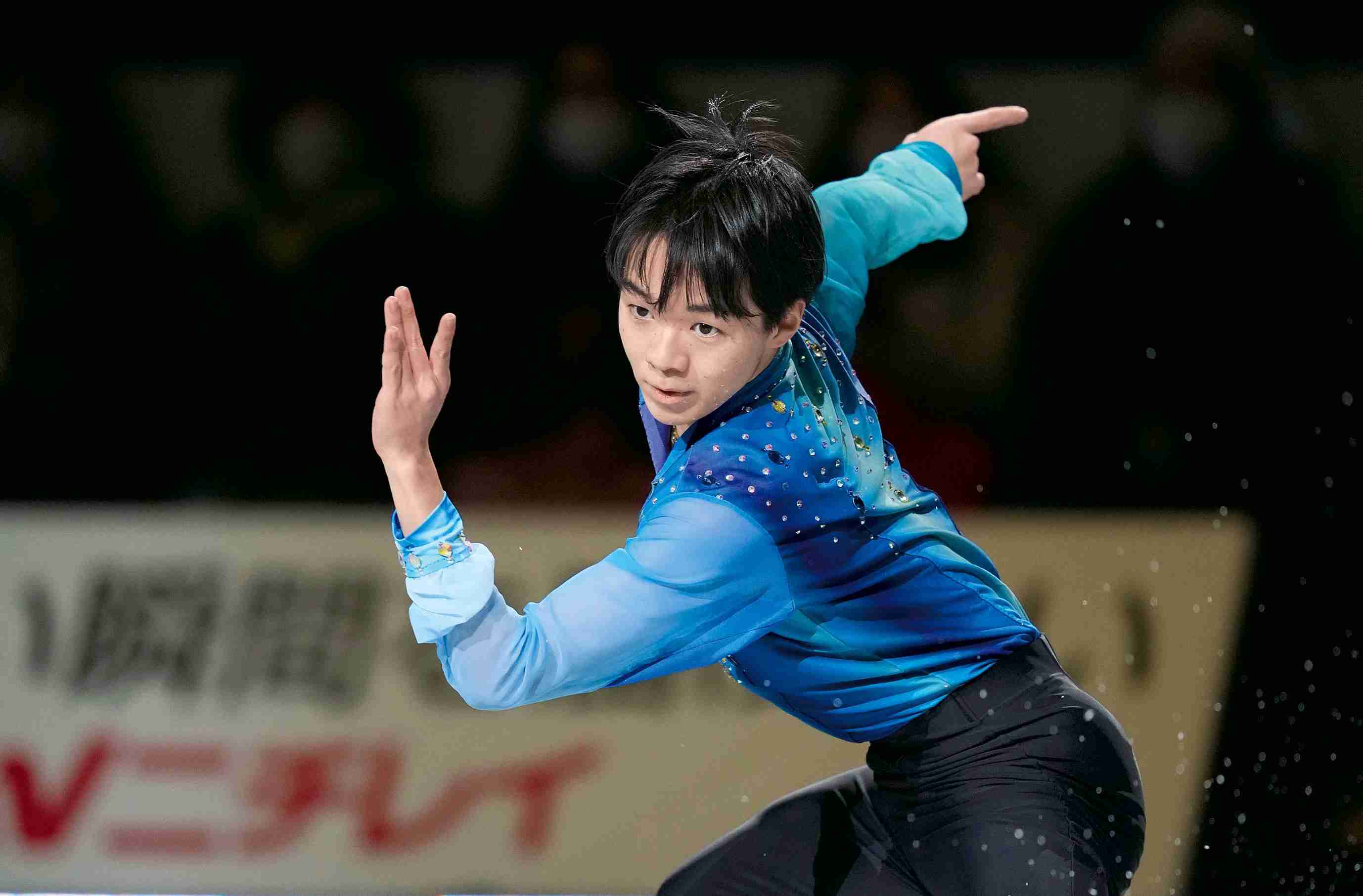 フィギュアスケート界の若きスター・鍵山優真、初の写真集を発売。ジュニア時代やノービス時代の写真も | ニュース×スポーツ『MELOS』