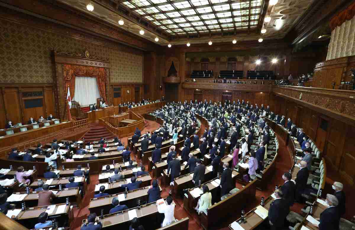 こども家庭庁法が成立　子育て・貧困・虐待、政策の司令塔　300人規模、来年4月発足（時事通信） - Yahoo!ニュース