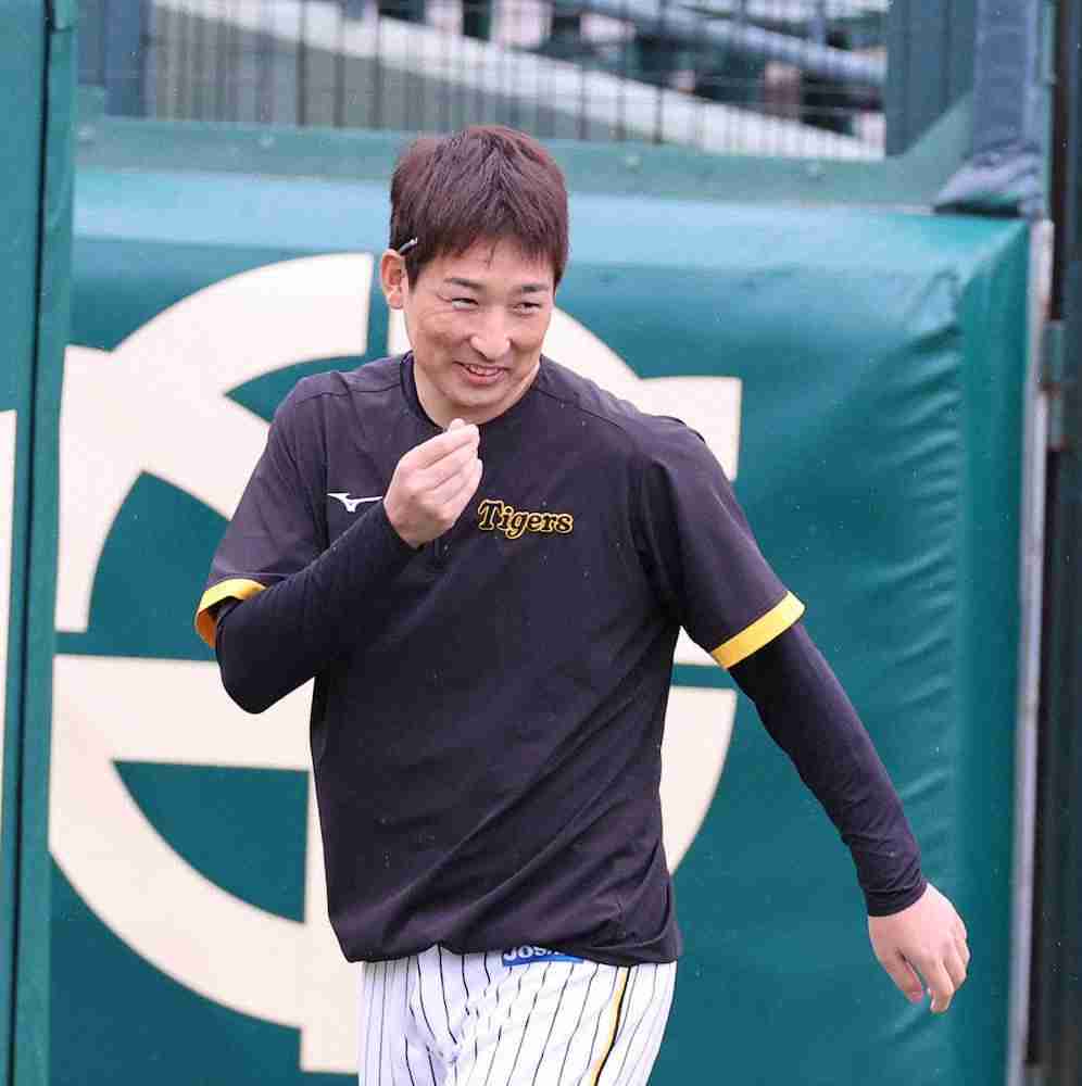 阪神ブルペン陣「劇的改善」の舞台裏　岩崎の“いつもと違う神対応”が固い絆を生んでいた（スポニチアネックス） - Yahoo!ニュース