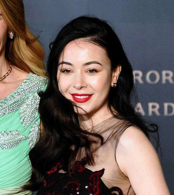 後藤久美子の長女エレナ、自撮りした美腹筋ショットにフォロワー歓喜「綺麗~」「痩せました?美しい」