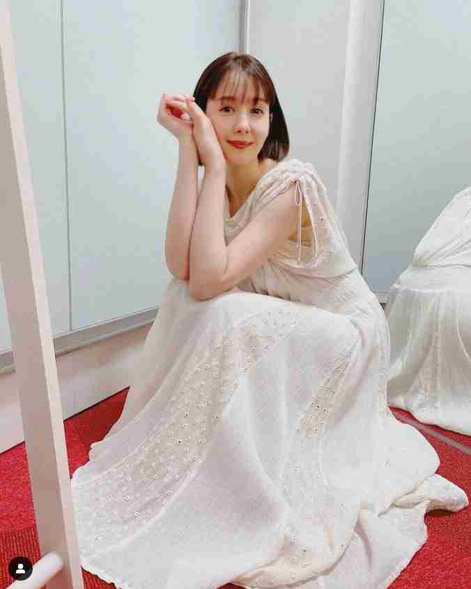 トリンドル玲奈 レースの白ワンピドレス姿公開に「似合ってるカワイイ」「美しい」「超素敵です」
