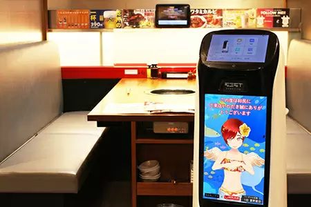 焼肉の和民、日本初「バーチャル店員」導入、配膳ロボット活用 夏野星空さんら起用