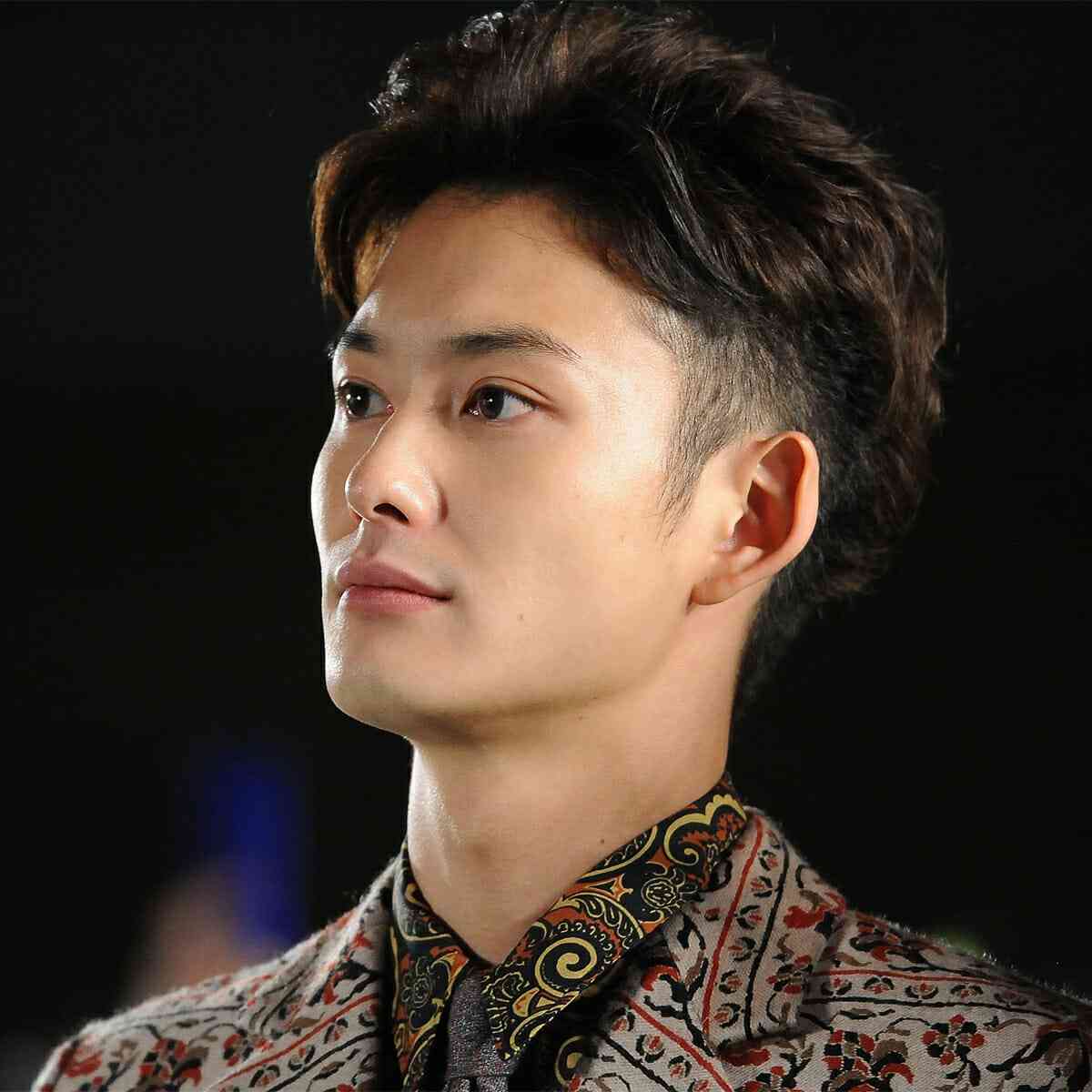 岡田将生、フジ鈴木唯アナの熱愛写真うまく撮れすぎ問題   それでも“ヤラセ”じゃない理由｜日刊サイゾー 